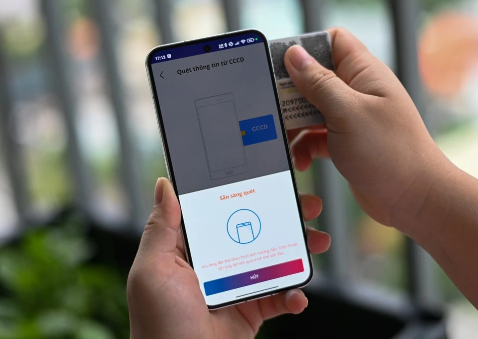Quet CCCD tren app ngan hang khong duoc, phai lam sao?