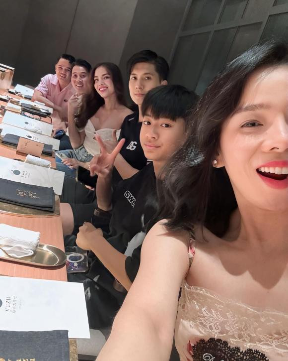 Con trai Le Quyen tro ma cao hon me, than thiet voi Lam Bao Chau