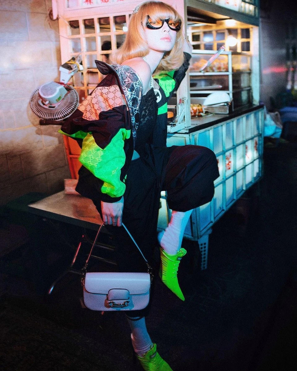 'Guoc lai giay' lam nong mua bong EURO-Hinh-8