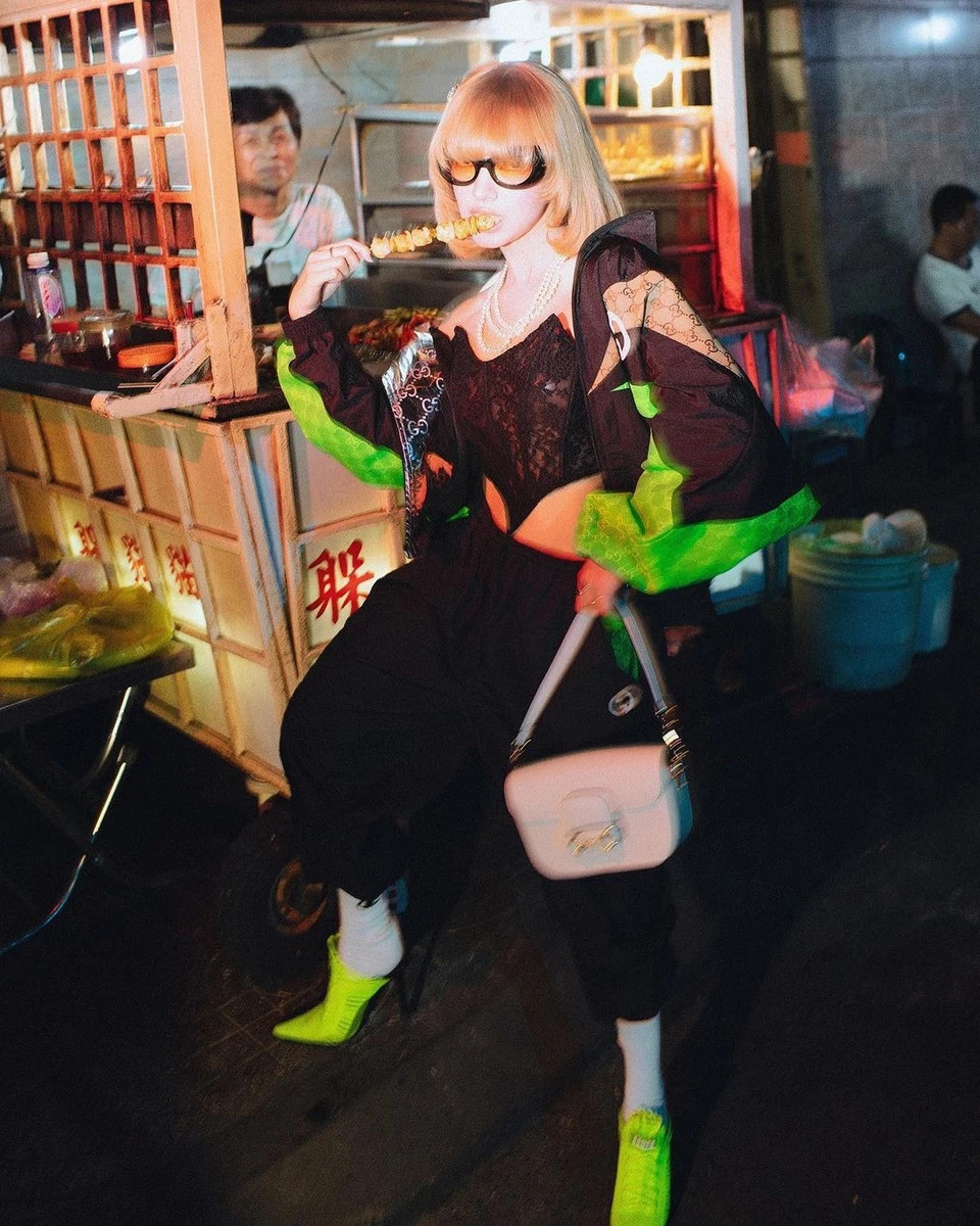 'Guoc lai giay' lam nong mua bong EURO-Hinh-9