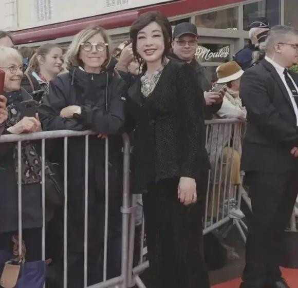 Luu Hieu Khanh trong nhu hinh nom trong anh moi-Hinh-2