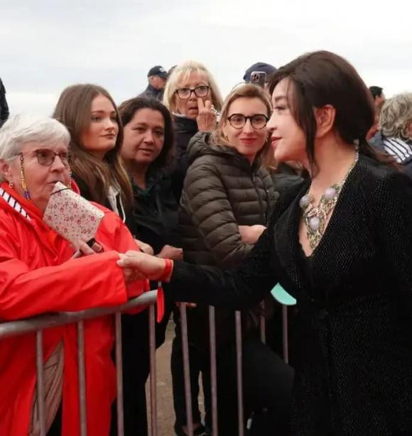 Luu Hieu Khanh trong nhu hinh nom trong anh moi