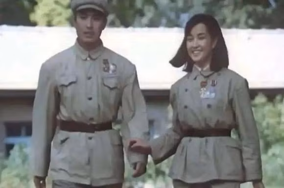 Luu Hieu Khanh trong nhu hinh nom trong anh moi-Hinh-6