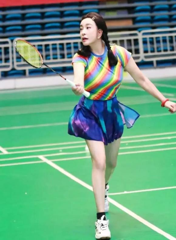 Luu Hieu Khanh trong nhu hinh nom trong anh moi-Hinh-4