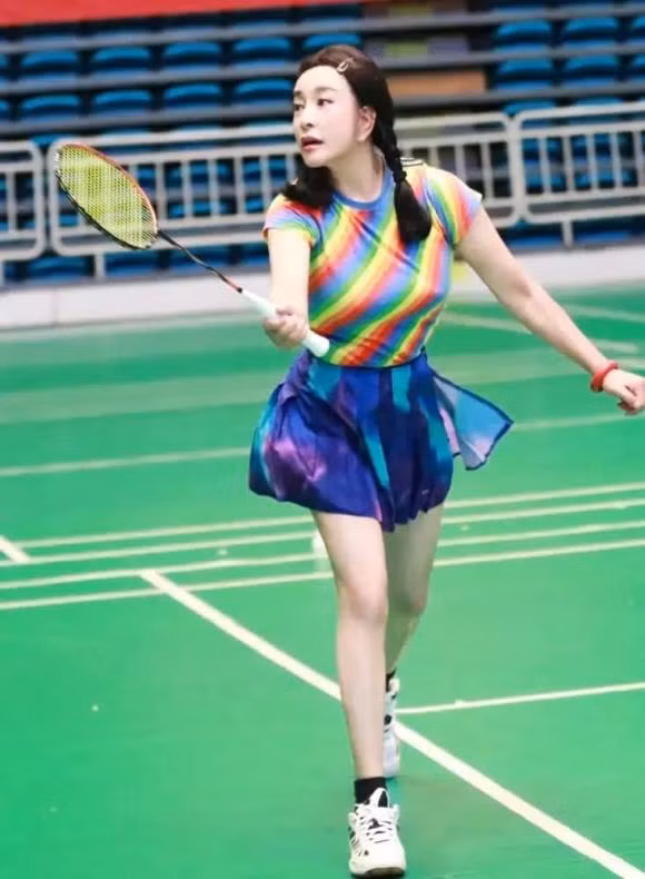 Luu Hieu Khanh trong nhu hinh nom trong anh moi-Hinh-4