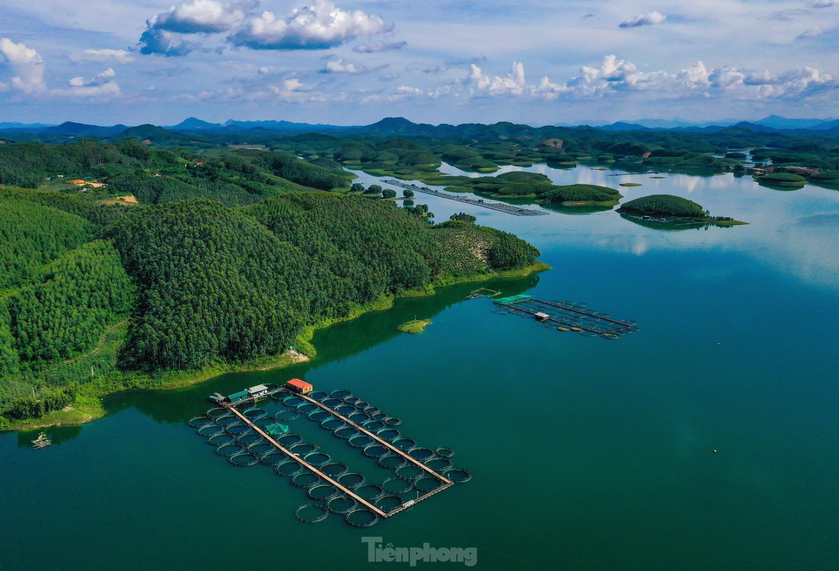 Ngày 10/5/2024, Phó Thủ tướng Trần Hồng Hà ký quyết định phê duyệt quy hoạch chung xây dựng Khu du lịch quốc gia hồ Thác Bà, tỉnh Yên Bái đến năm 2040.