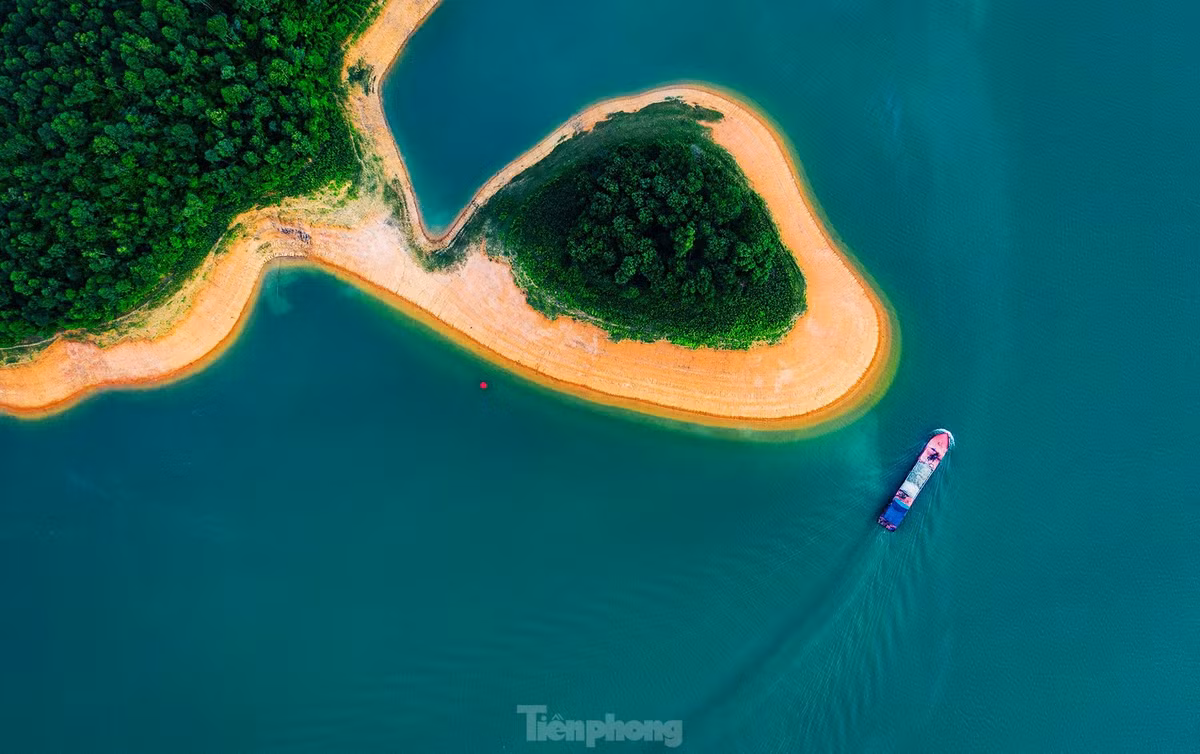 Trong việc quy hoạch phát triển, bảo đảm khả năng tích hợp đồng bộ các nhóm ngành kinh tế.