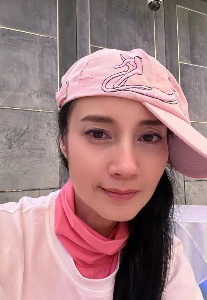 Tuoi xe chieu bi dat cua 'bom sex' Trinh Diem Le o tuoi 52-Hinh-4