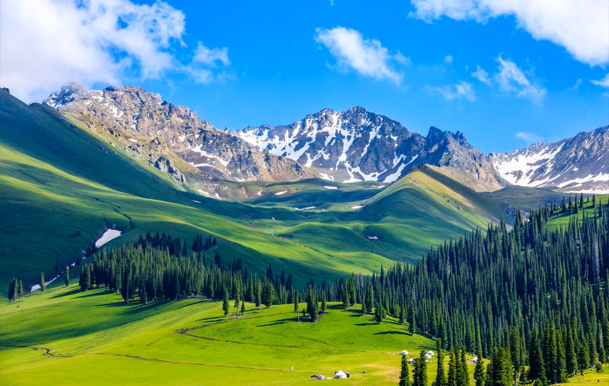 Goi y 4 dia diem du lich xanh nen den trong mua he