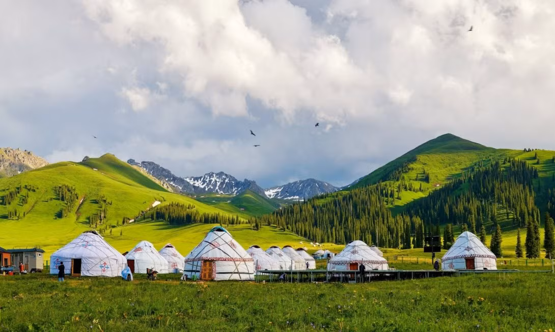 Goi y 4 dia diem du lich xanh nen den trong mua he-Hinh-2