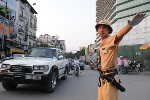 CATP Hà Nội tạm cấm toàn bộ phương tiện trên một số tuyến phố ngày Quốc tang. Ảnh minh họa