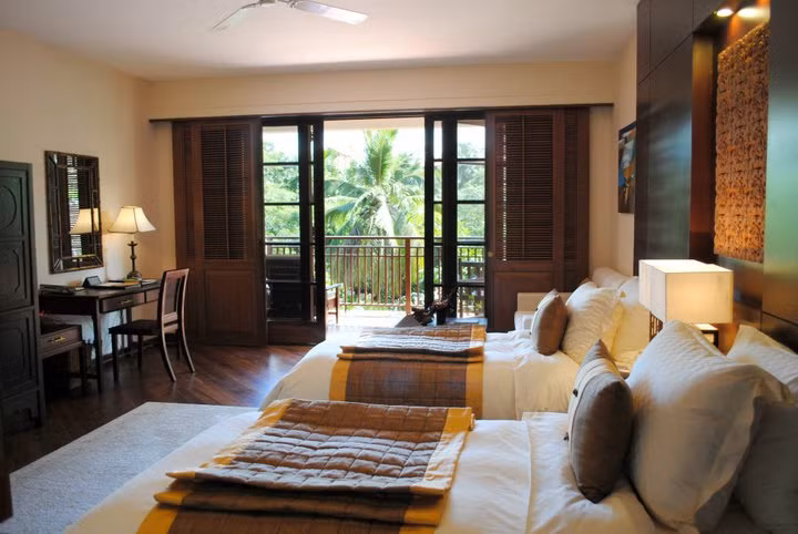 Giữa năm 2005, Sovico đã mua lại toàn bộ cổ phần của liên doanh Khu du lịch Bắc Mỹ An (gồm Công ty Du lịch Đà Nẵng và tập đoàn Lai Sun Hong Kong) để trở thành ông chủ của khách sạn này.