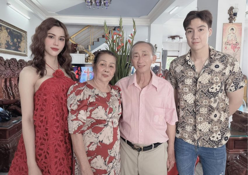 Người đẹp Đồng Nai luôn tự hào bản thân là người chuyển giới có tri thức và sống, làm việc có đam mê. Với cô, gia đình là bến đỗ vững chắc, luôn ở bên động viên, ủng hộ cô những lúc khó khăn nhất.