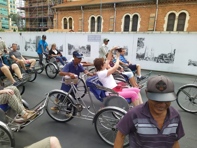 Du khach thich thu dao choi TPHCM bang 