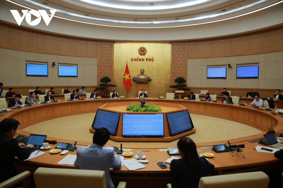 Bo truong Y te ly giai nguyen nhan gay thieu vat tu y te