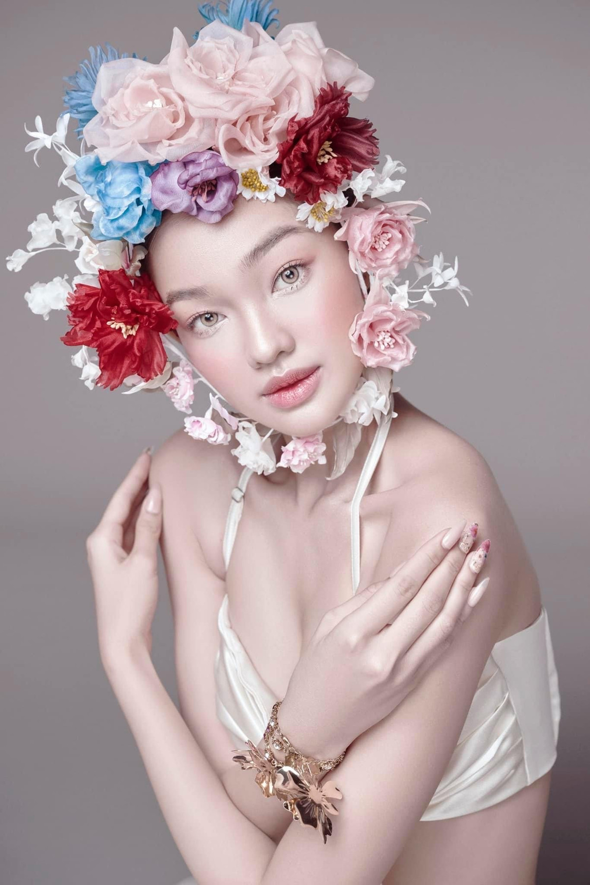 Tại Hoa hậu Việt Nam 2022, Bé Quyên nhận thấy điểm mạnh của mình là tinh thần trách nhiệm, biết lắng nghe, điểm yếu là rụt rè.