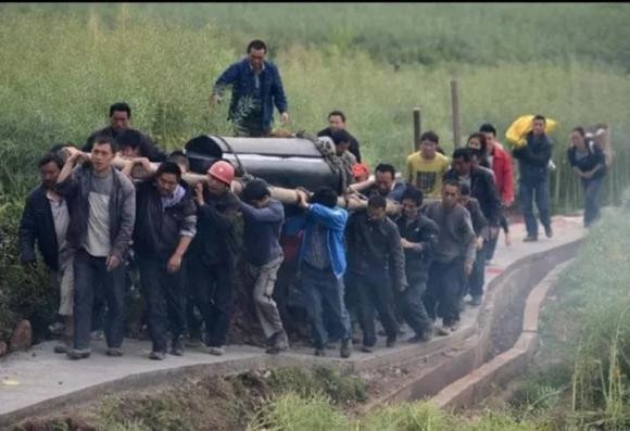 Tai sao noi: “Mua roi quan tai doi doi ngheo kho”?-Hinh-2