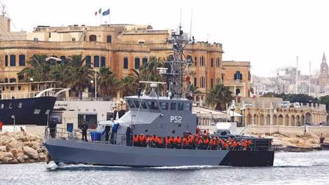 Tàu tuần tra của Hải quân Malta.