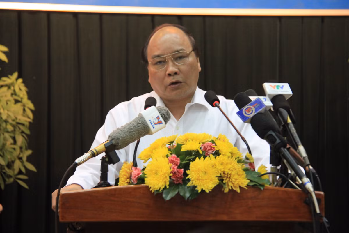 Phó Thủ tướng Nguyễn Xuân Phúc biểu dương những thành tích TP HCM đạt được. Đặc biệt là thành phố đã triển khai hiệu quả mô hình phối hợp liên vùng trong đấu tranh phòng chống tội phạm. Phó Thủ tướng khẳng định: "Chúng ta hoàn toàn có khả năng kiềm chế các loại tội phạm, nhất là tội phạm ma túy, công nghệ cao, kinh tế...để tạo bình yên cho dân thì người dân sẽ đặt niềm tin vào chính quyền".