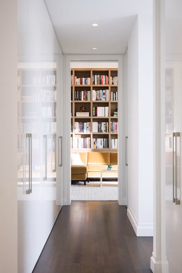 Địa thế không phải là thứ tuyệt vời duy nhất ở "thiên đường giữa thành phố" này. Sự tiện nghi là thứ khiến các căn hộ ở tòa nhà này trở thành ngôi nhà mơ ước của mọi cư dân thành phố. Ảnh: Macklowe Properties.