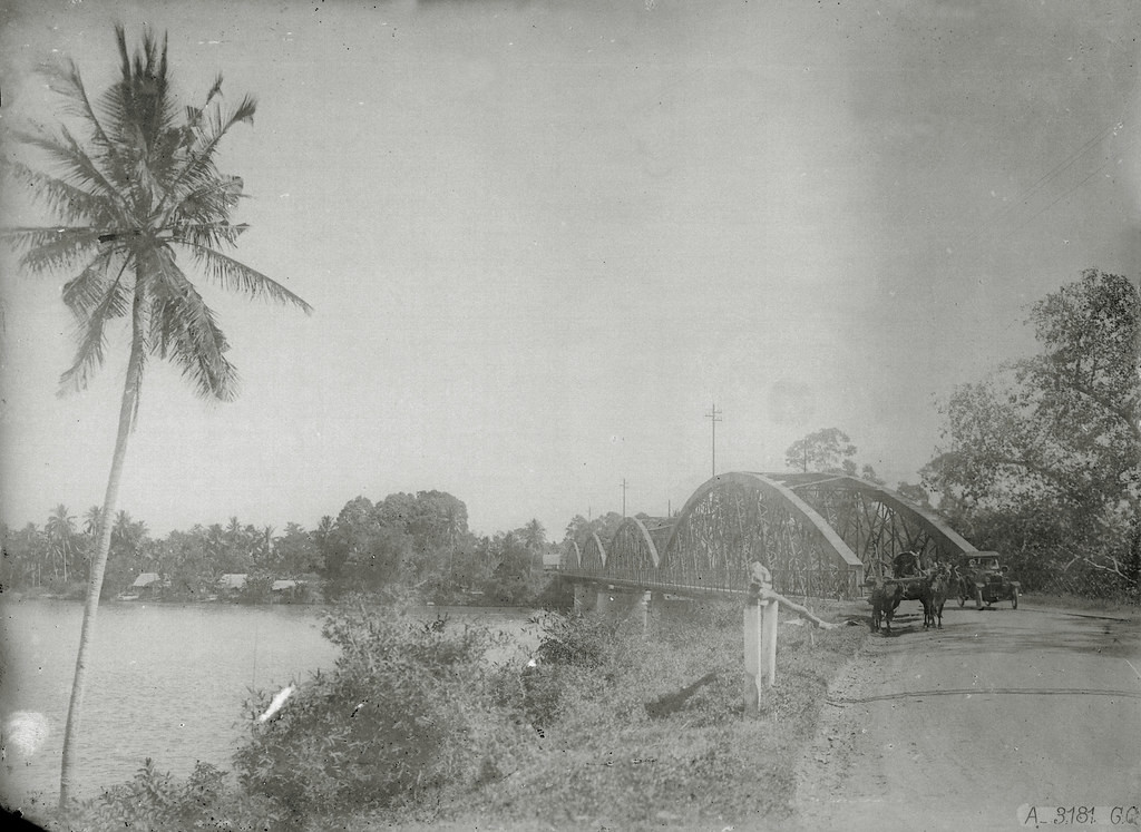 Cầu Ghềnh ở Biên Hòa thập niên 1920.