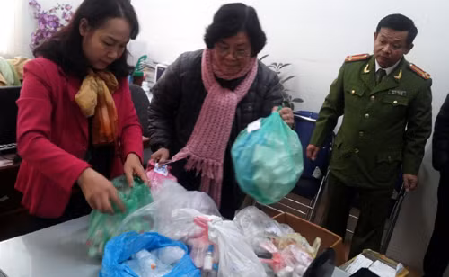 “Cho” duoc pham Hapulico ban thuoc het han, khong nguon goc-Hinh-3