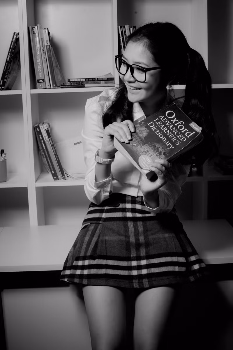 Cô học trò Kim Ngân hồn nhiên và trong sáng.