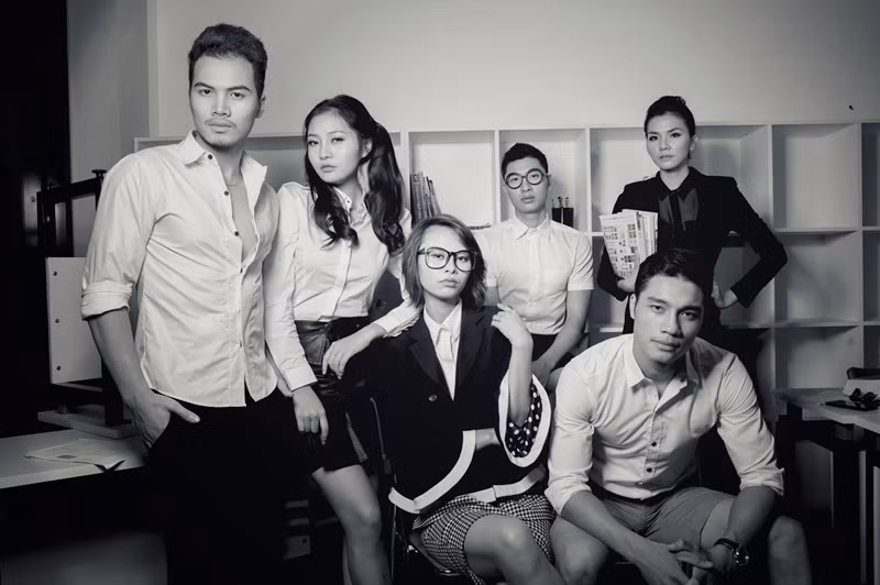 Bộ ảnh đã gợi lại được nhiều kỷ niệm đáng nhớ về một thời cắp sách đến trường cùng với sự tiến bộ của các chàng trai, cô gái trên con đường chinh phục niềm đam mê thời trang dù họ sớm phải dừng bước trước ngôi vị quán quân Next Top mùa thứ 4 này.