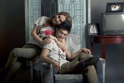 những cử chỉ âu yếm, lãng mạn... những cử chỉ âu yếm, lãng mạn...