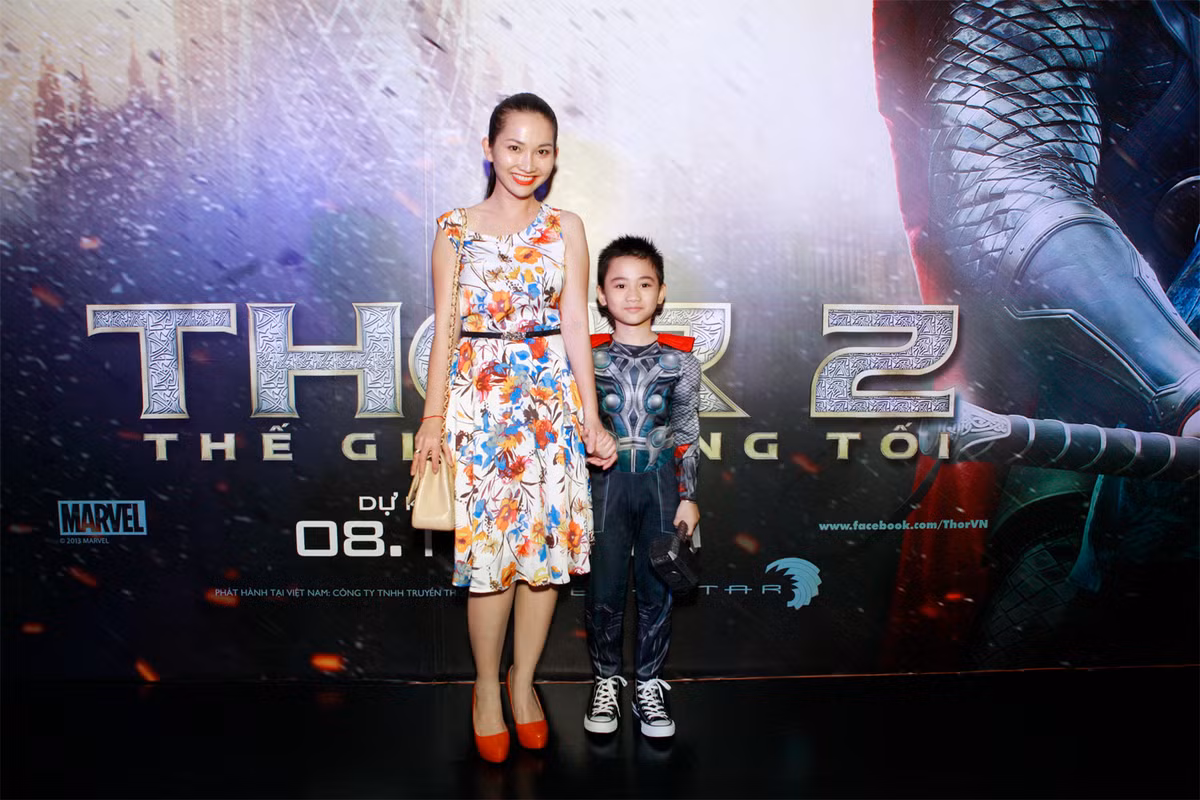 Sau hôn nhân đổ vỡ, Kim Hiền và con trai liên tục xuất hiện tại các sự kiện. Cô từng chia sẻ, Sonic chính là nguồn động lực giúp mình vượt qua giai đoạn khủng hoảng.