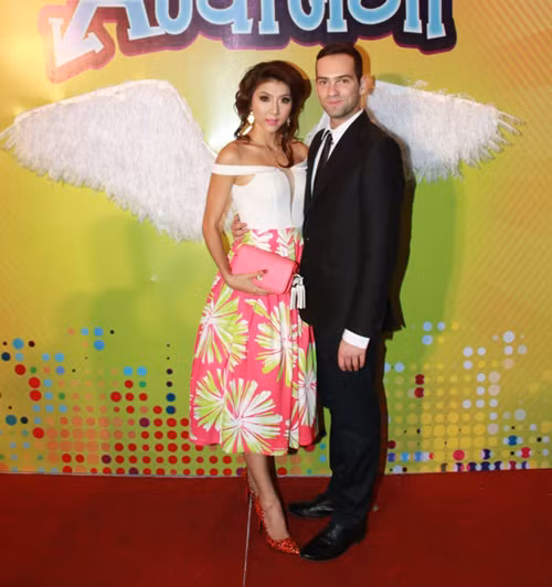 Dù chỉ mới gặp nhau không lâu nhưng Ngọc Quyên trông khá thoải mái khi đi cùng bạn nhảy. Cặp đôi thân thiết, cười nói liên tục và luôn đi cạnh nhau trong suốt sự kiện. Hiện tại, cô và Daniel cùng đóng chung bộ phim mang tên "Bước nhảy hoàn vũ".