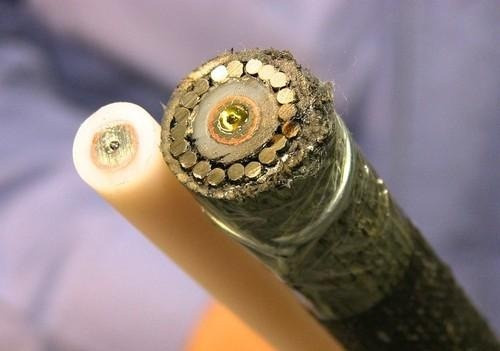 Vi sao cap quang bien sua mai khong xong