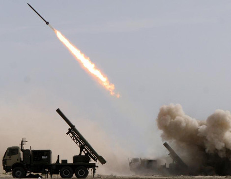 Iran san xuat dan ten lua tam xa Fajr-5