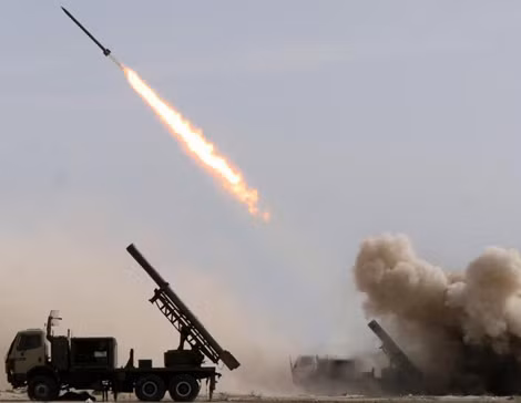 Iran san xuat dan ten lua tam xa Fajr-5