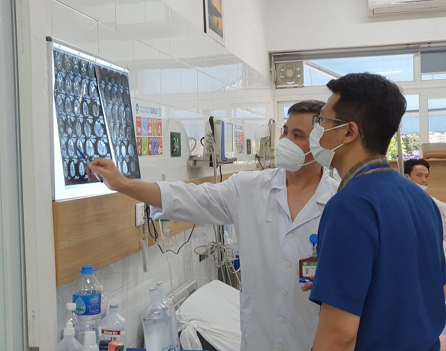 Uong ruou ngam nguyen con- can than ruoc hoa vao than-Hinh-2