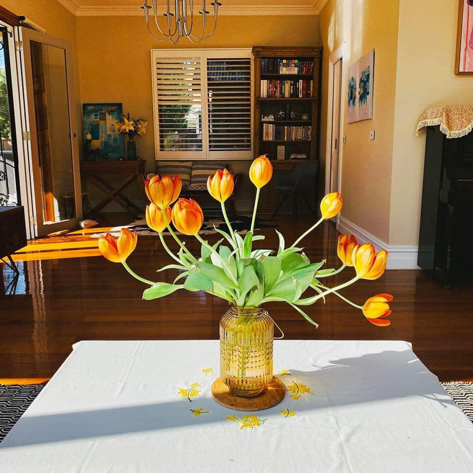 Phòng khách mái kính ngập tràn nắng của người phụ nữ Việt ở Úc - Hình 22 Phong khach mai kinh ngap tran nang cua nguoi phu nu Viet o Uc-Hinh-22