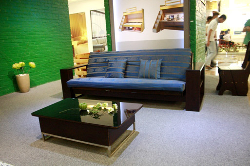 Chiếc ghê sopha tích hợp giường ngủ này cũng khá tiện lợi