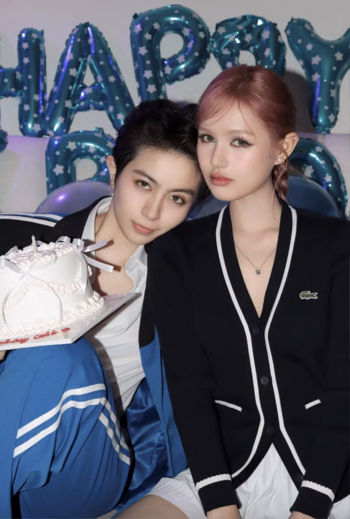 Xoai Non tung tin nhan cua ke noi xau minh tren song livestream-Hinh-4