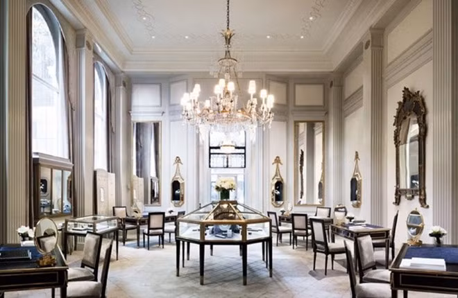 Harry Winston ở Beverly Hills, Los Angeles, Mỹ có bề dày lịch sử khi thành lập từ năm 1932.