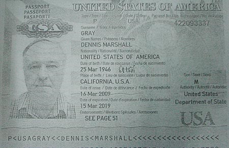 Hộ chiếu của ông Dennis Marshall Gray. Ảnh do cơ quan công an cung cấp.