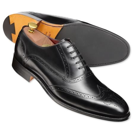 Các quý ông chỉ phải bỏ ra 199-325 USD để tậu cho mình một đôi giày sang trọng, lịch lãm của Charles Tyrwhitt, Anh.