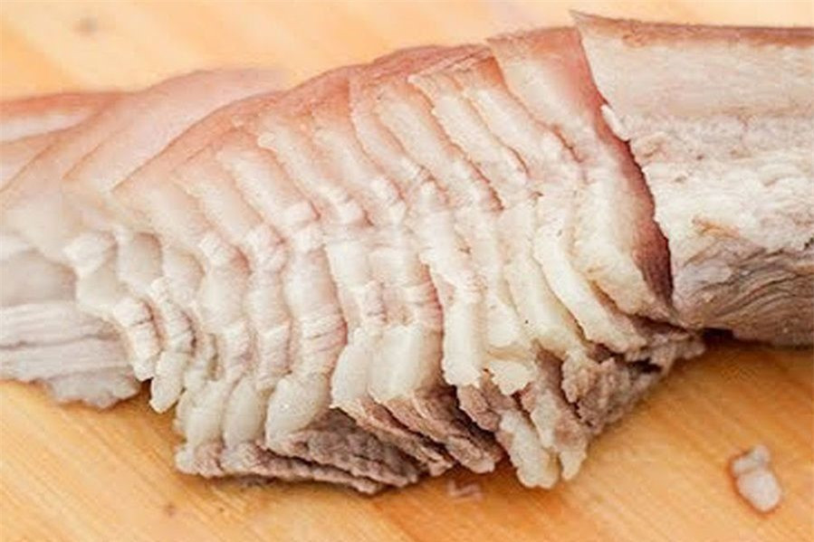 4 sai lầm nghiêm trọng khi ăn thịt lợn bạn phải dừng lại ngay ảnh 1