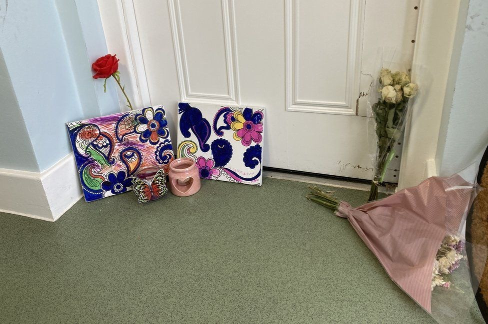 Nguoi phu nu chet 2 nam trong can ho ma khong ai biet