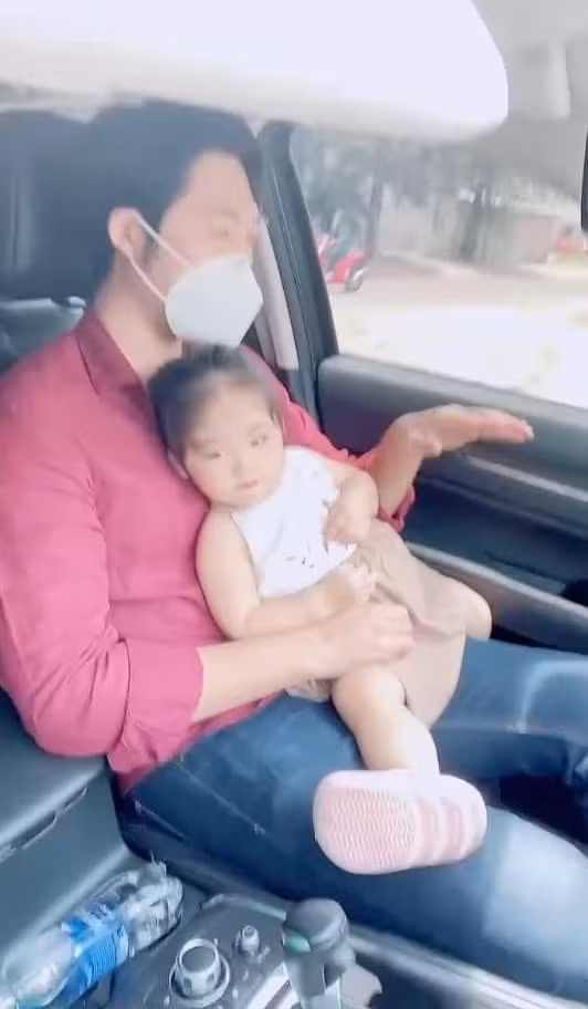 Chi tiet he lo quan he cua Pha Le va chong cu than thiet-Hinh-5