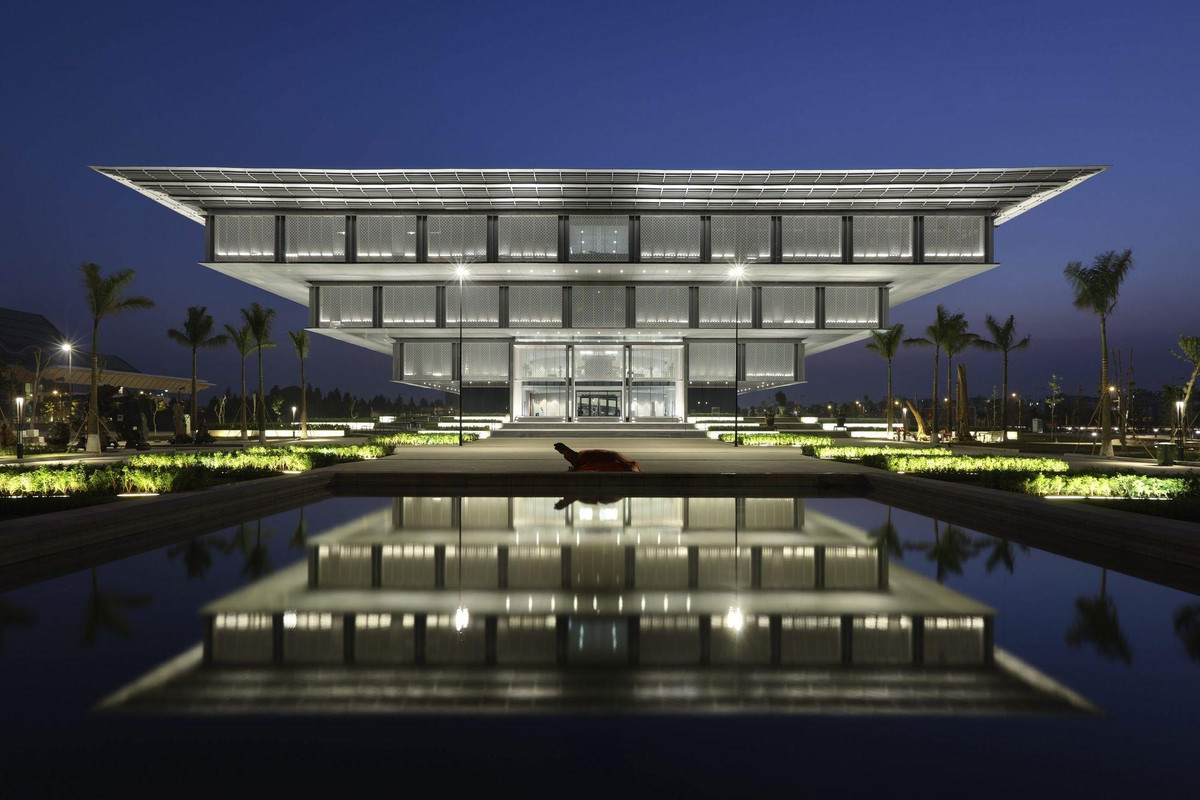 Hon 1 thap ky sau khoi cong, Bao tang Ha Noi van chua the don khach tham quan-Hinh-3