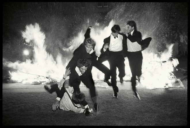 Dừng công việc để đi học tại một trường nghệ thuật, ba năm sau Jones quay lại Oxford và làm cho tờ báo sinh viên của Đại học Oxford. Ảnh:Dafydd Jones.