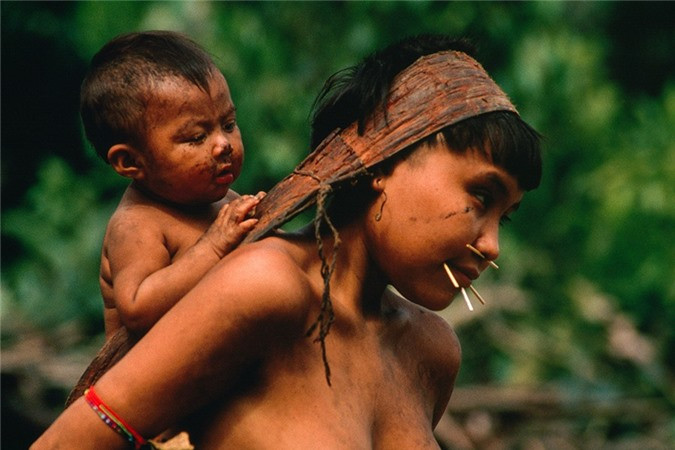 Theo đó, họ dùng tro cốt người chết ra chế biến thành thức ăn hoặc làm gia vị cho nhiều món, với món chính là súp chuối,