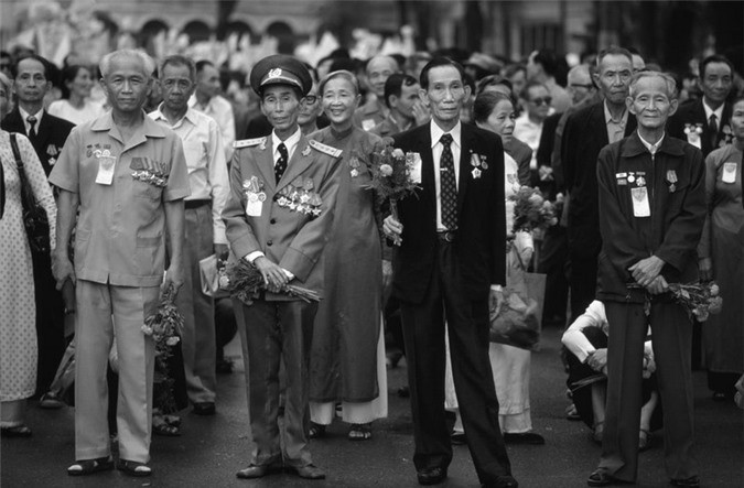 Các cán bộ lão thành của cuộc kháng chiến.