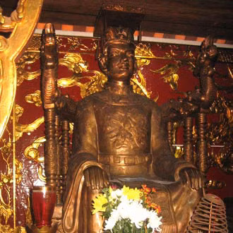 Vi vua nuoc Viet nao di choi bi cuop ca kiem lan an tin?-Hinh-6