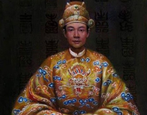 Vua Tự Đức (1829-1883) là con của vua Thiệu Trị, hoàng đế thứ ba của nhà Nguyễn, trị vì từ 1841-1847.